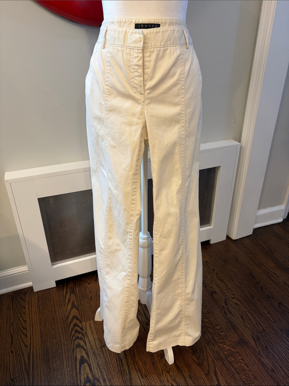 Theory Y2K Midrise Cream Color Khaki Cotton rich Pants, 33” inseam, size 10